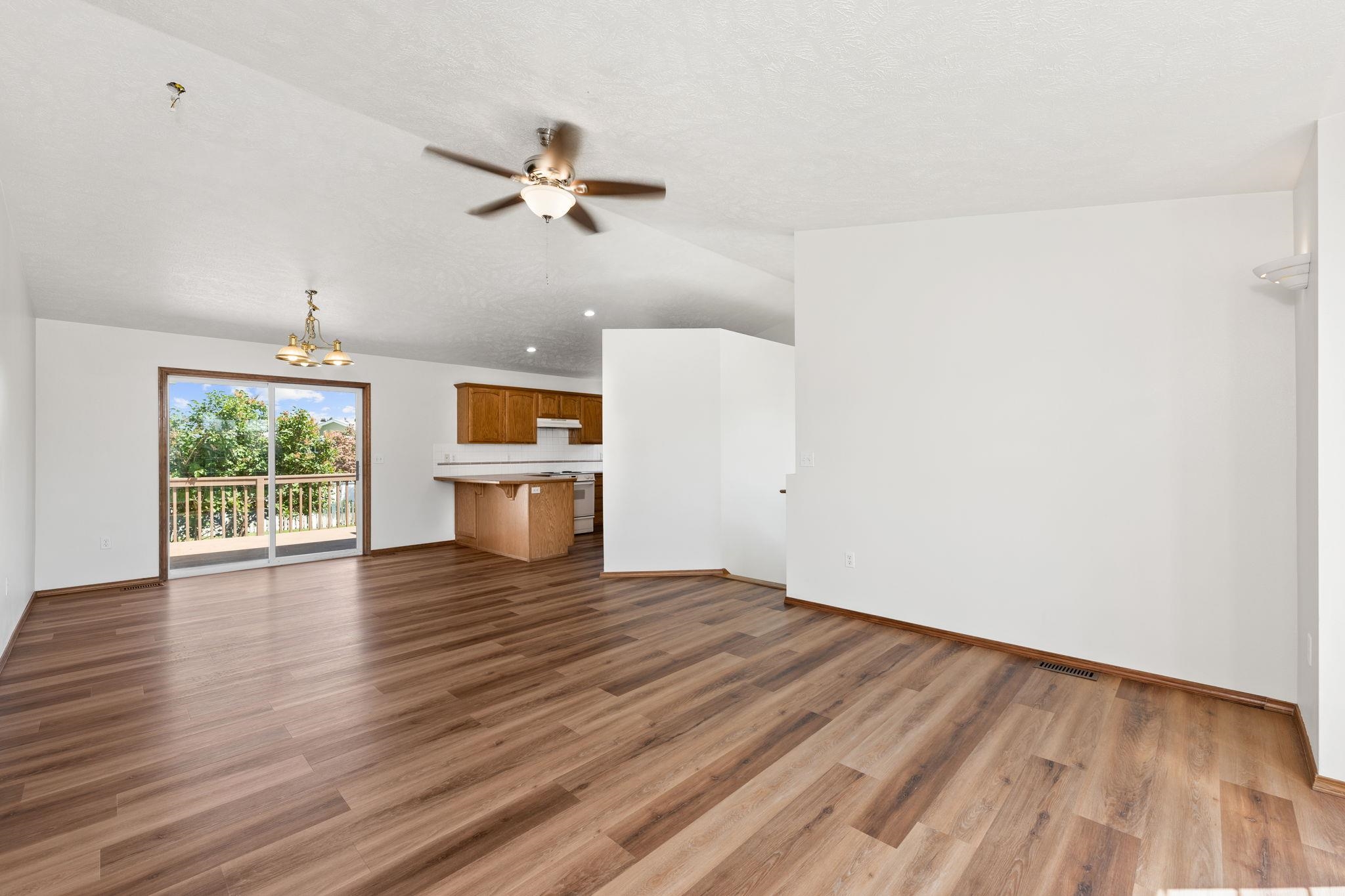 507 East Ballard Road Colbert, WA 99005 - Photo 4 of 35
