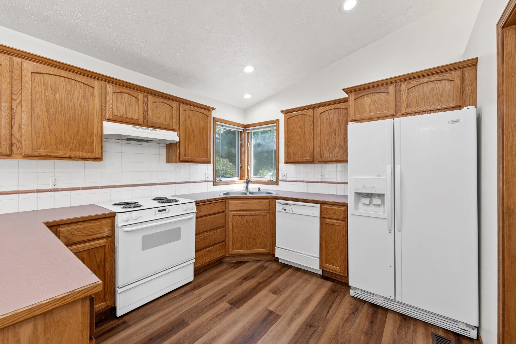 507 East Ballard Road Colbert, WA 99005 - Photo 9 of 35