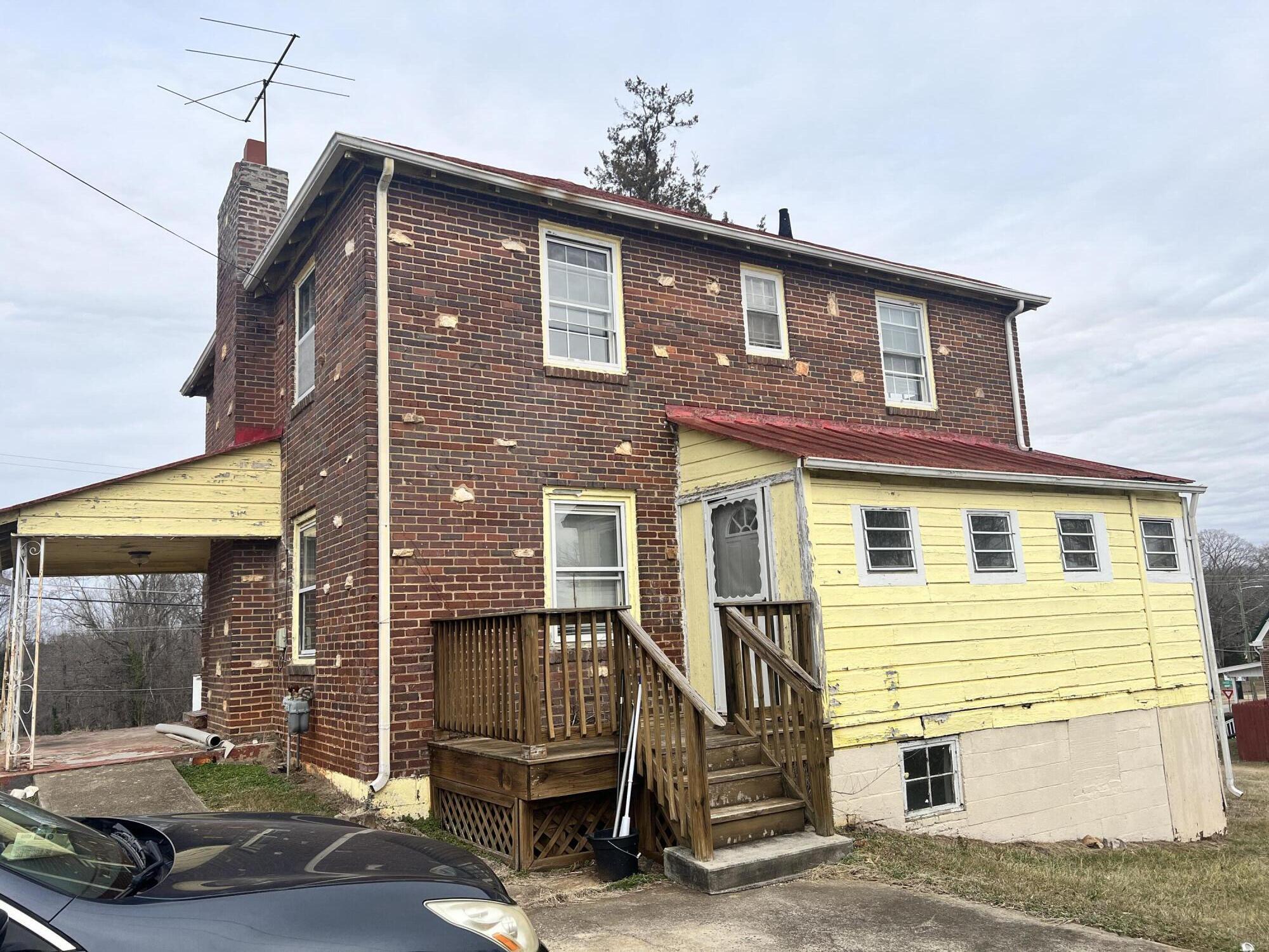 1011 Roundabout Road Martinsville, VA 24112 - Photo 17 of 17 a front view of a house