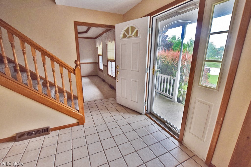 489 Longspur Road Highland Heights, OH 44143 - Photo 2 of 22