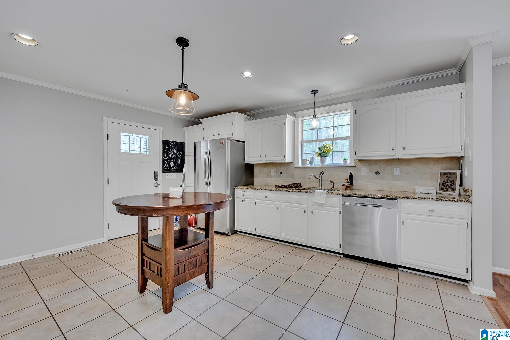 81 Stonebrook Cove Drive Jasper, AL 35504 - Photo 8 of 35