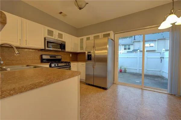 $1,750 | 3283 Hidden Cove Circle Northwest, Peachtree Corners, GA 30092