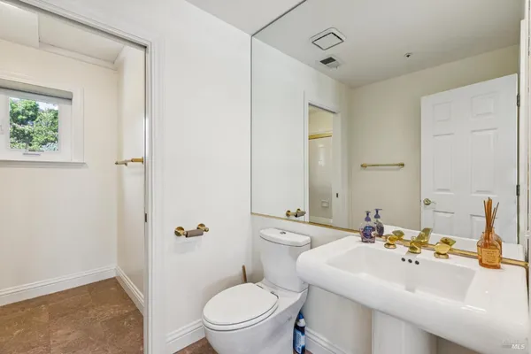 $9,900 | 32 Marin Bay Park Court, San Rafael, CA 94901