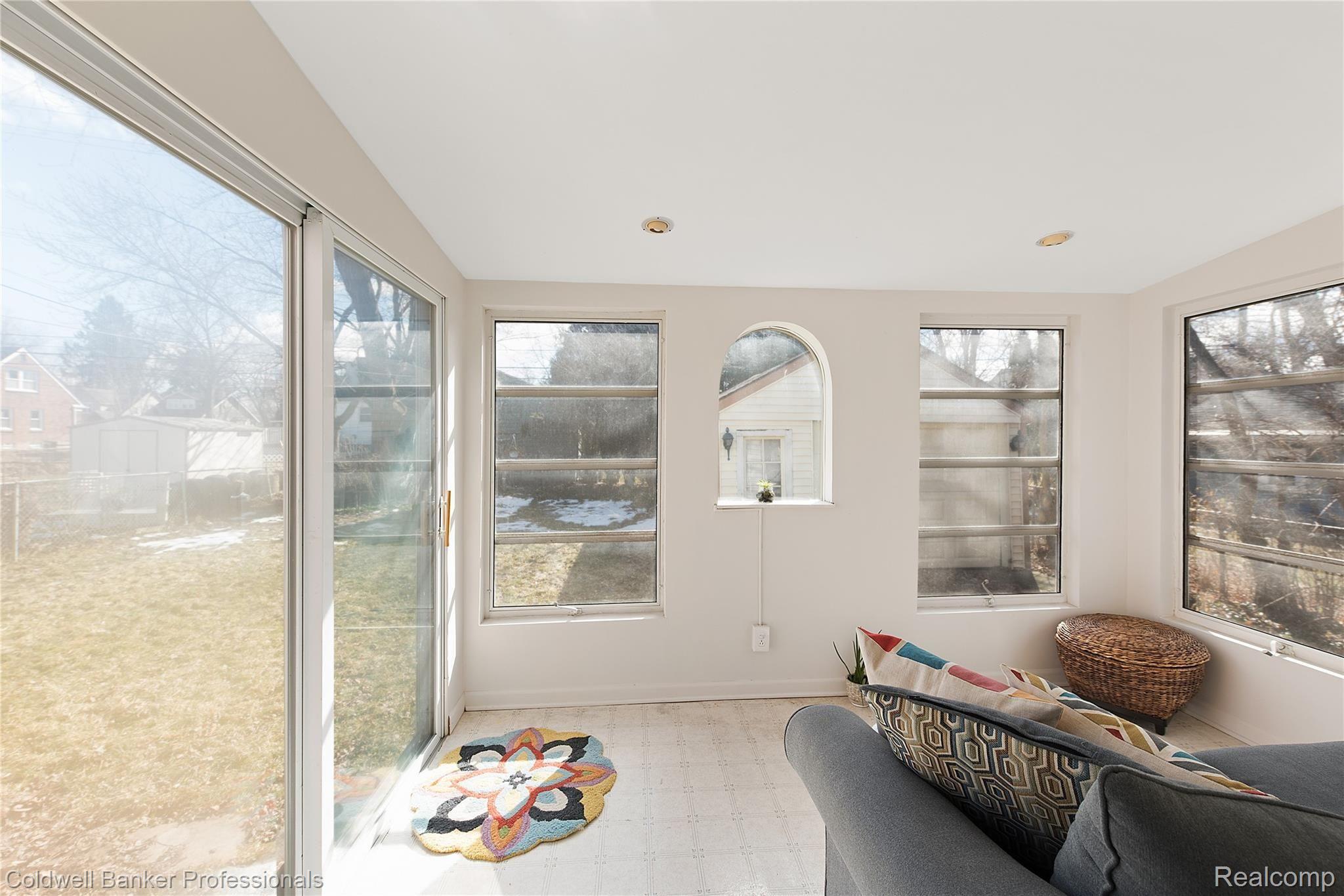 1321 Franklin Road Berkley, MI 48072 - Photo 14 of 26 2021 1321 Franklin Berkley 0554.jpg