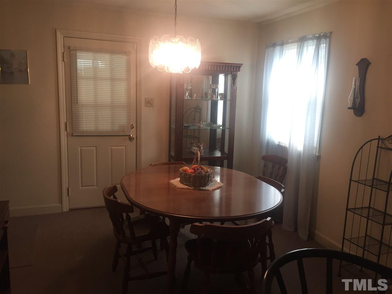555 Wayview Road Henderson, NC 27537 - Photo 8 of 18 Gallery Image 8