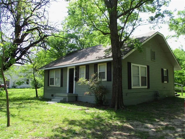 $145,000 | 505 West 10th Street, Bonham, TX 75418
