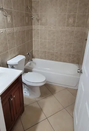 $3,000 | 10056 Boynton Pl Circle, Boynton Beach, FL 33437