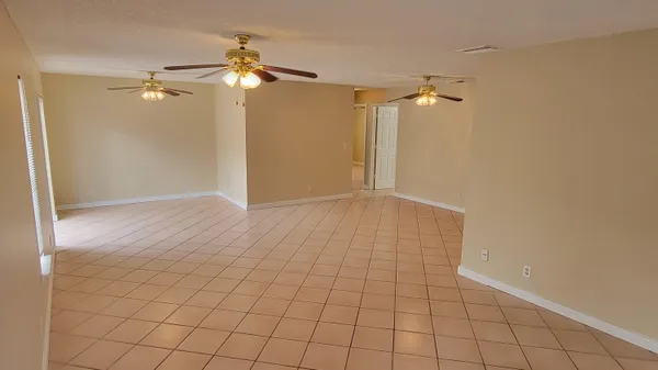 $3,000 | 10056 Boynton Pl Circle, Boynton Beach, FL 33437