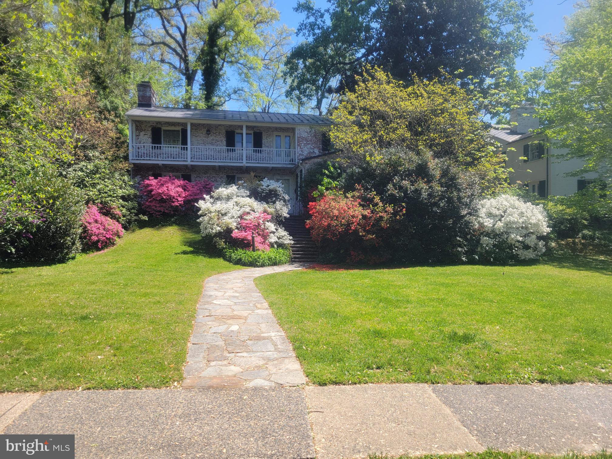 5211 Springlake Way Baltimore, MD 21212 - Photo 4 of 18 Stone sidewalks and stairs