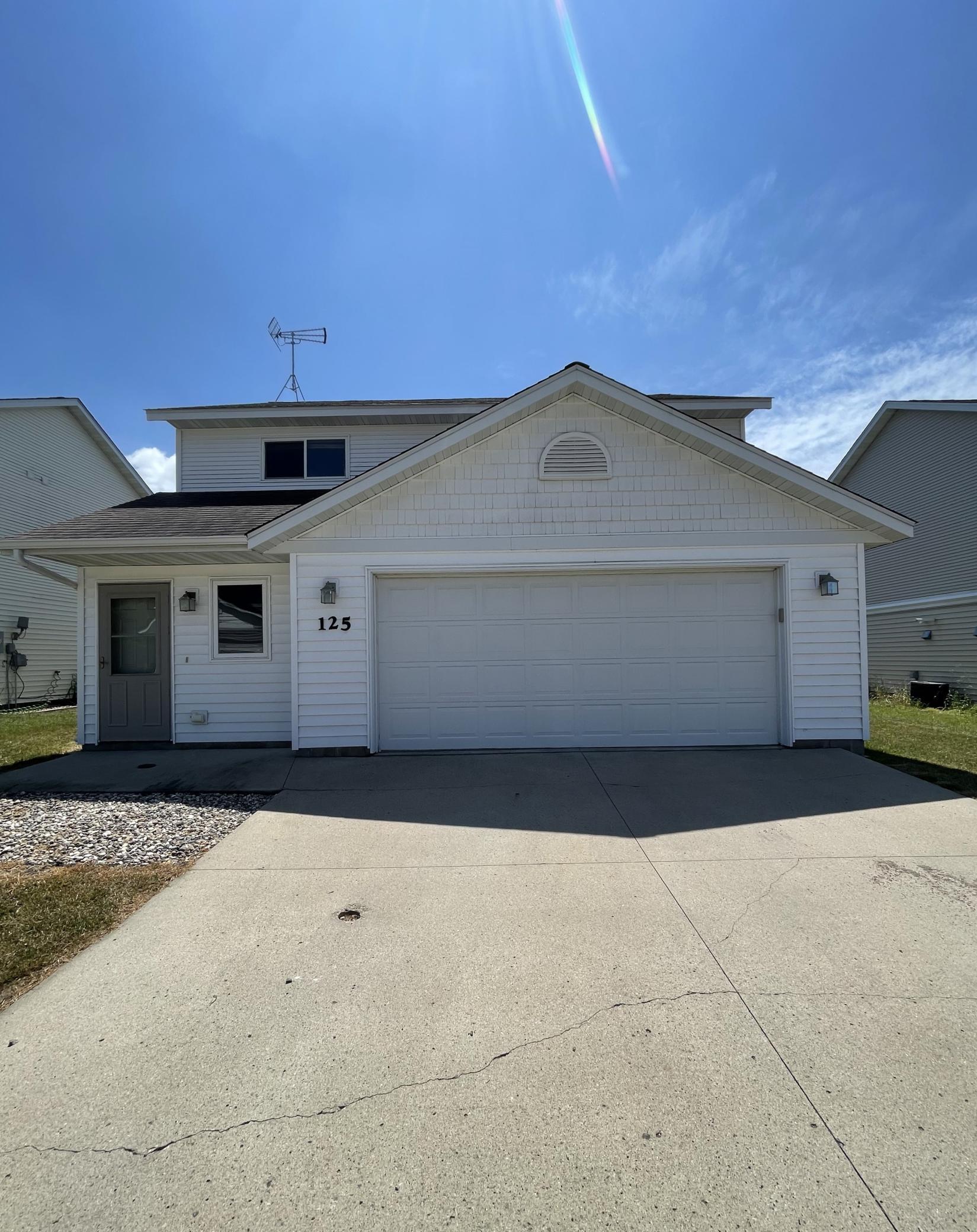 125 Jacob Drive, Mankato, MN 56001 Compass