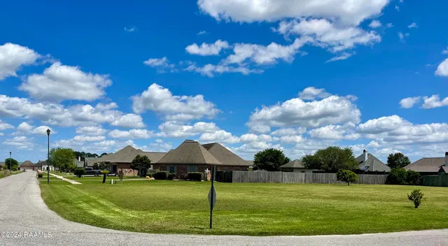 $60,000 | 11437 Twin Oaks Circle, Maurice, LA 70555