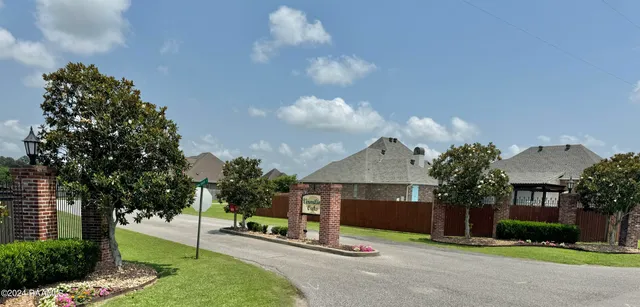 $60,000 | 11437 Twin Oaks Circle, Maurice, LA 70555