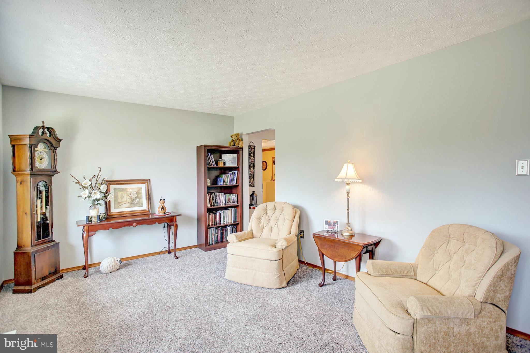 576 Gap Road Lewisberry, PA 17339 - Photo 4 of 40
