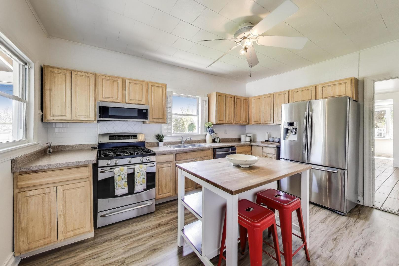 3321 Ruby Street Franklin Park, IL 60131 - Photo 7 of 34