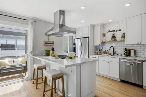 $915,000 | 1911 Rockefeller Lane, Unit F, Redondo Beach, CA 90278
