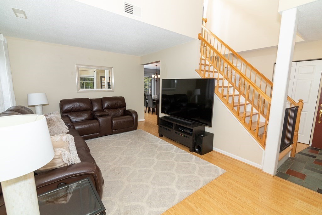 5 Rhodes Lane Foxboro, MA 02035 - Photo 11 of 27 Gallery Image 11