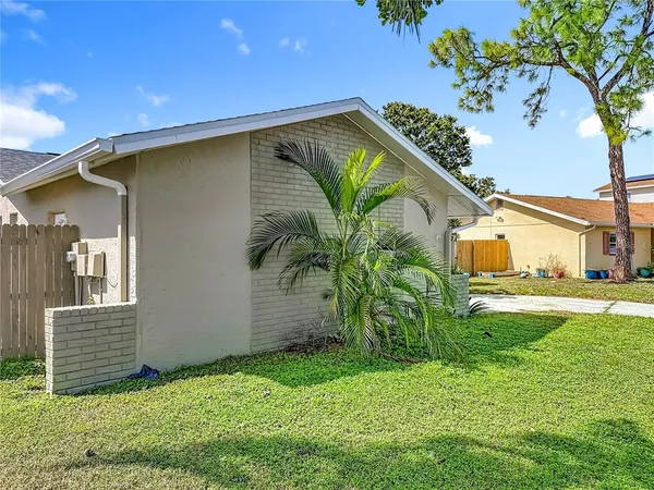 $399,900 | 7480 118th Terrace, Largo, FL 33773