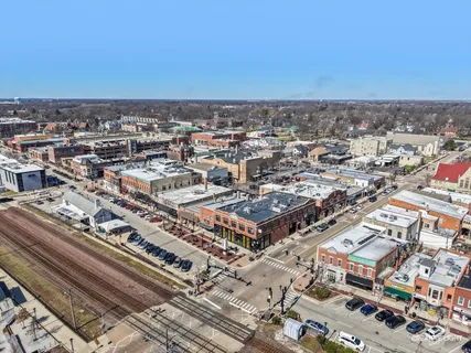 $1,450,000 | 712 North Main Street, Wheaton, IL 60187