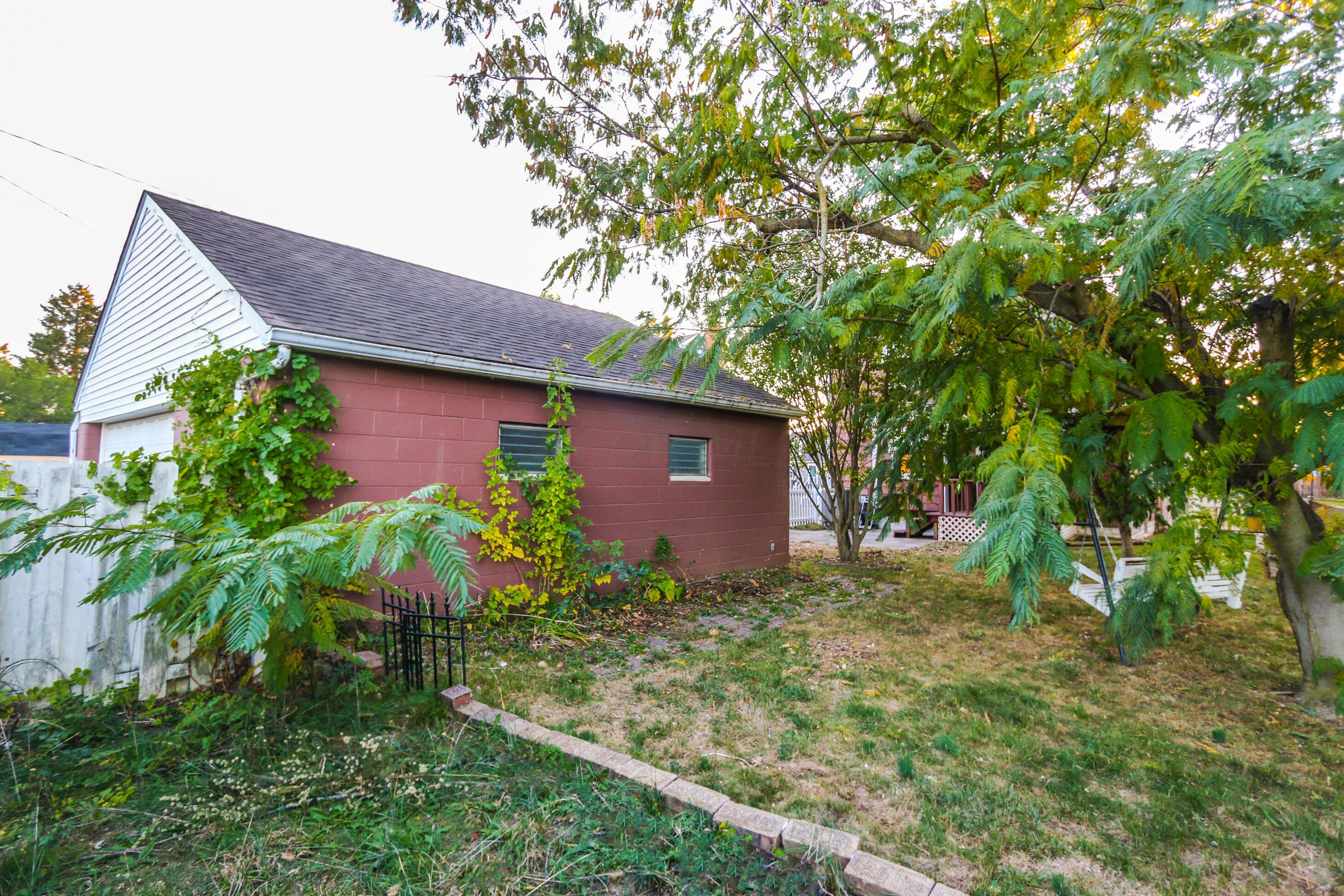 148 Demorest Road Columbus, OH 43204 - Photo 33 of 44 148 Demorest Ave. 63
