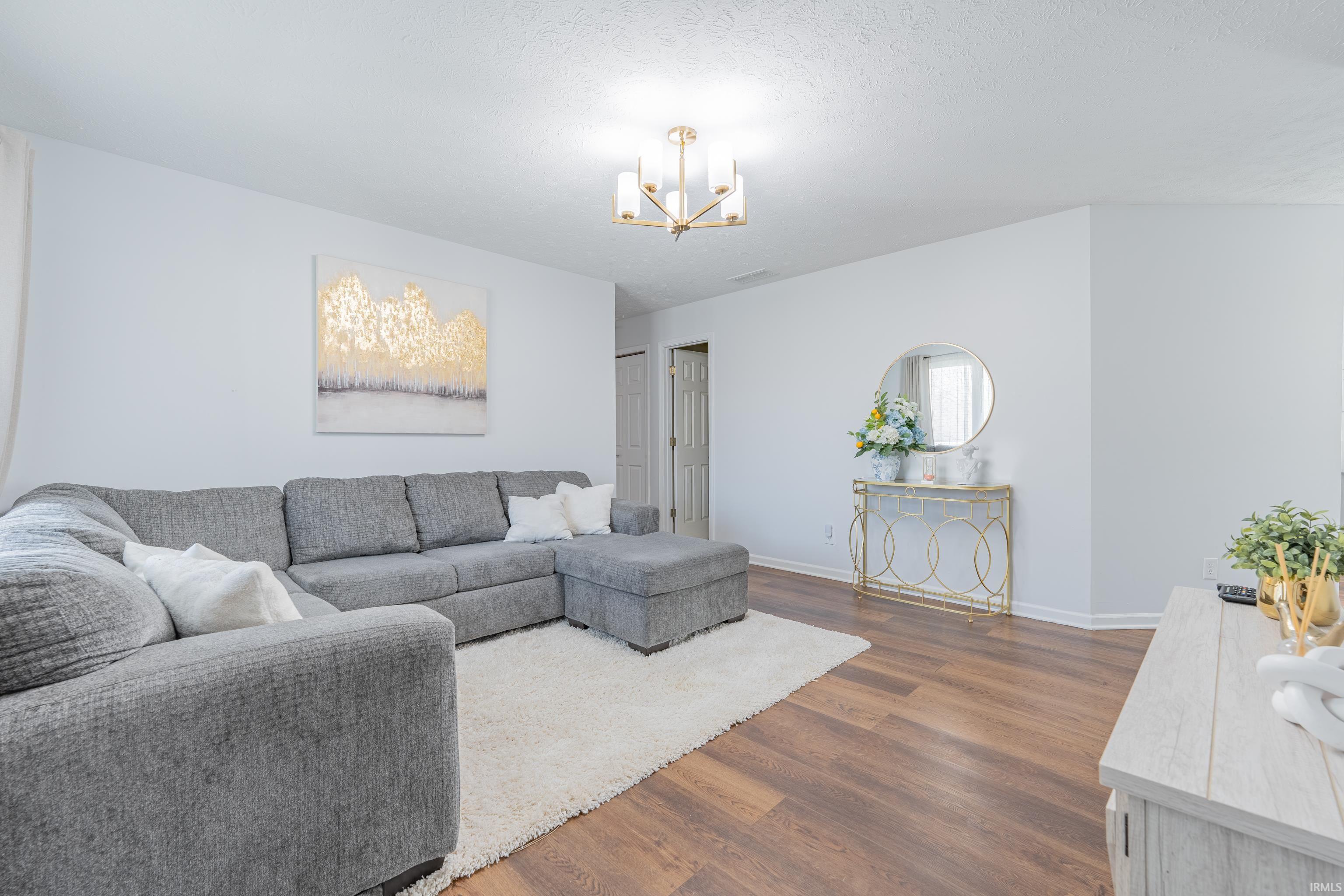 1007 West Countryside Lane Bloomington, IN 47403 - Photo 5 of 34