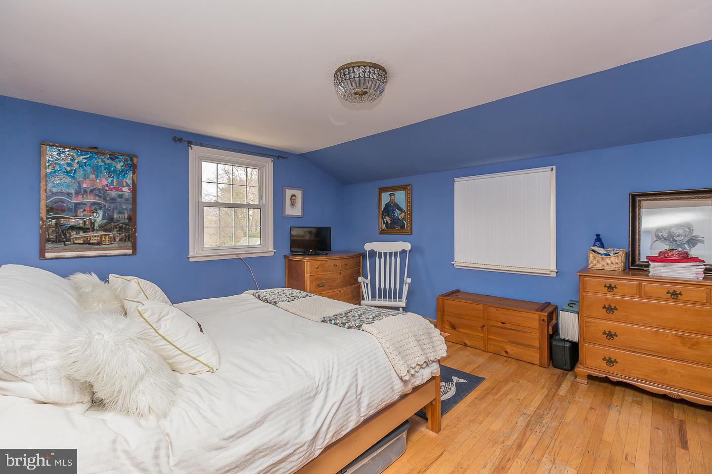 912 East Cathedral Road Philadelphia, PA 19128 - Photo 22 of 38