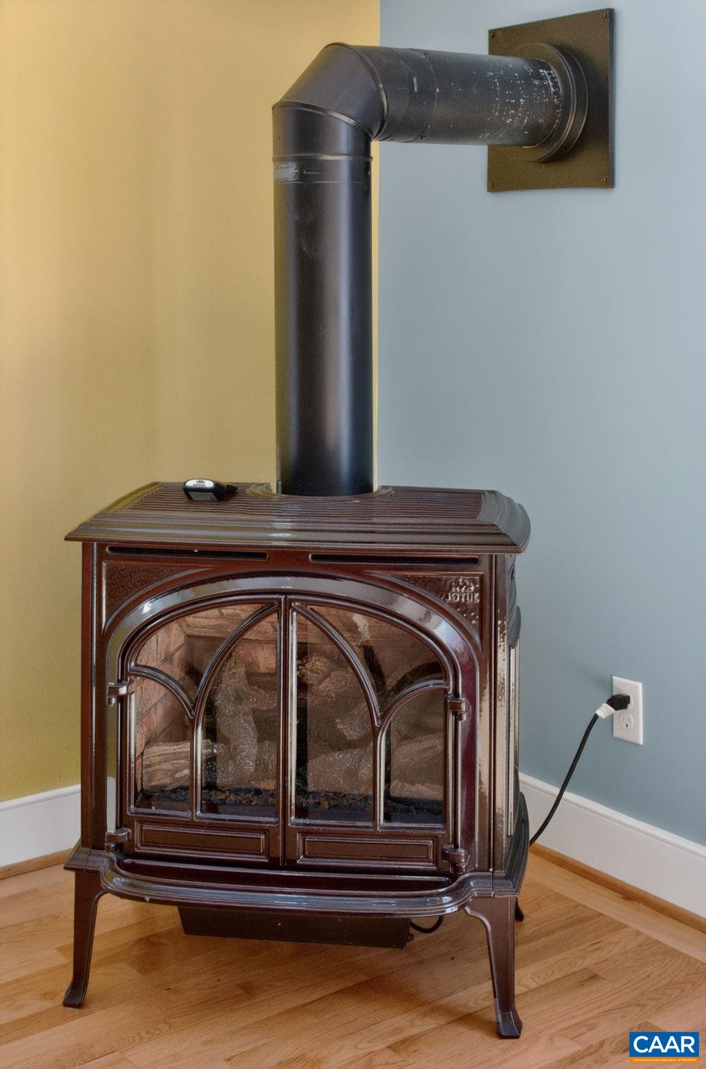 689 Mutton Hollow Road Stanardsville, VA 22973 - Photo 35 of 61 a view of entryway