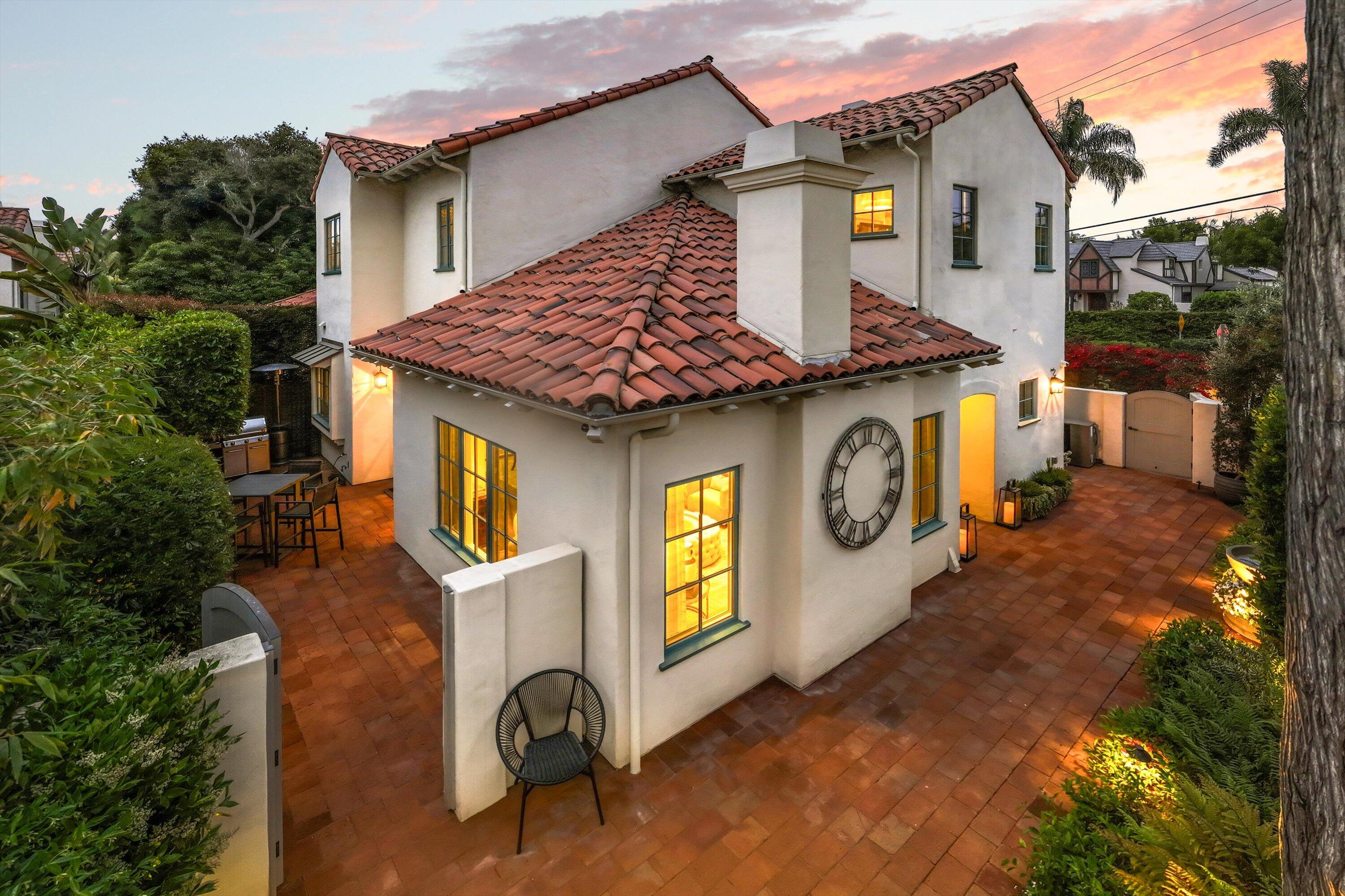 a view of a storage & utility room