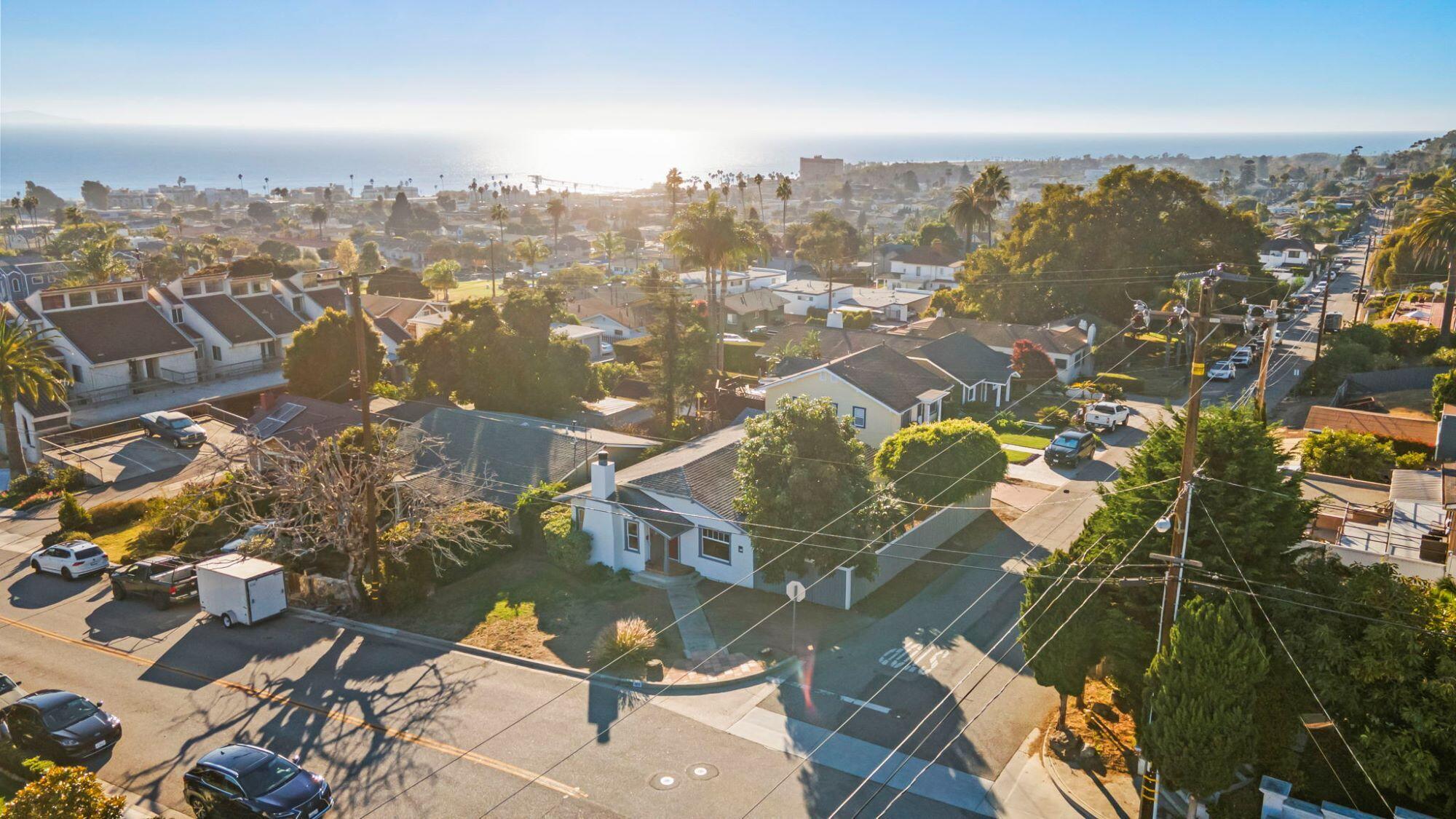 163 Aliso Street Ventura, CA 93001 - Photo 33 of 35 53-Aliso