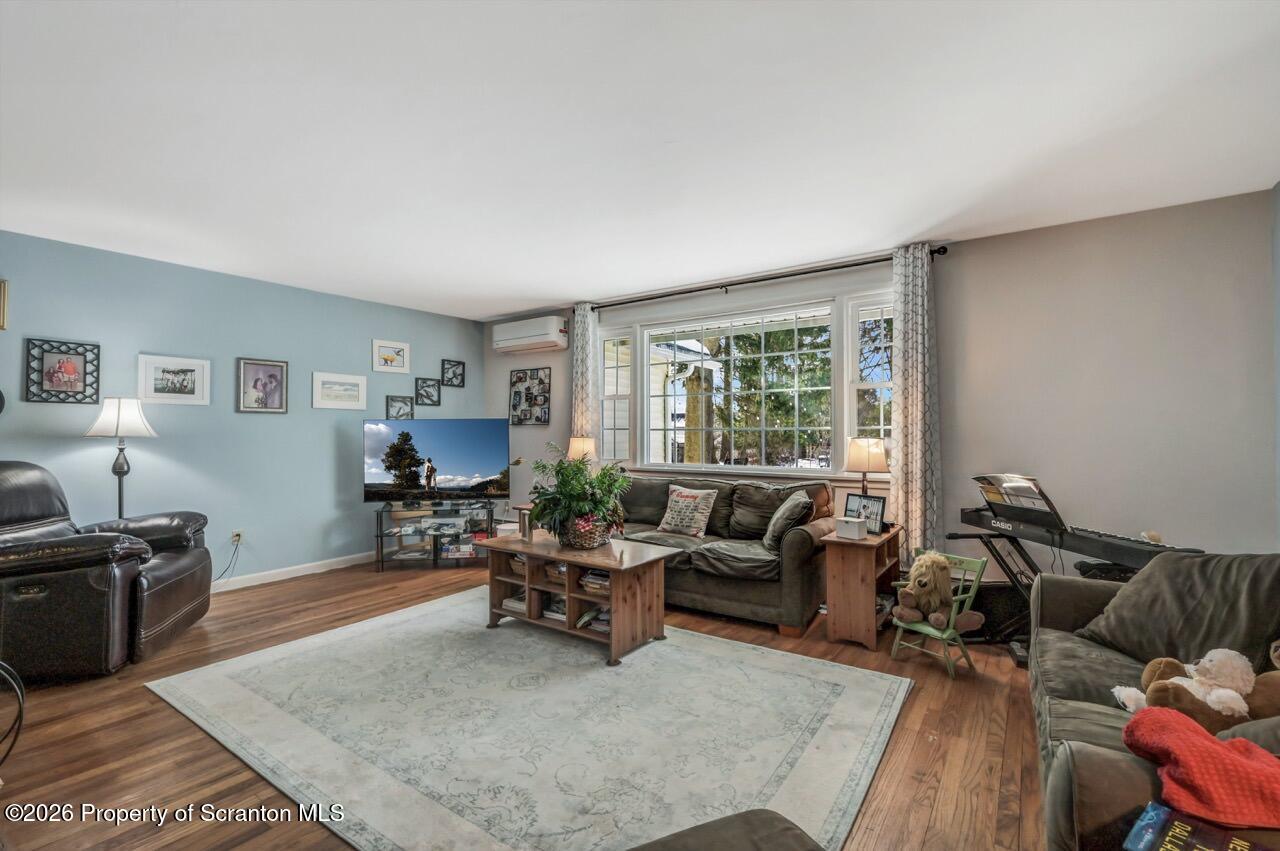 507 Glenburn Road Clarks Summit, PA 18411 - Photo 13 of 44 507 Glenburn Rd 12 Large