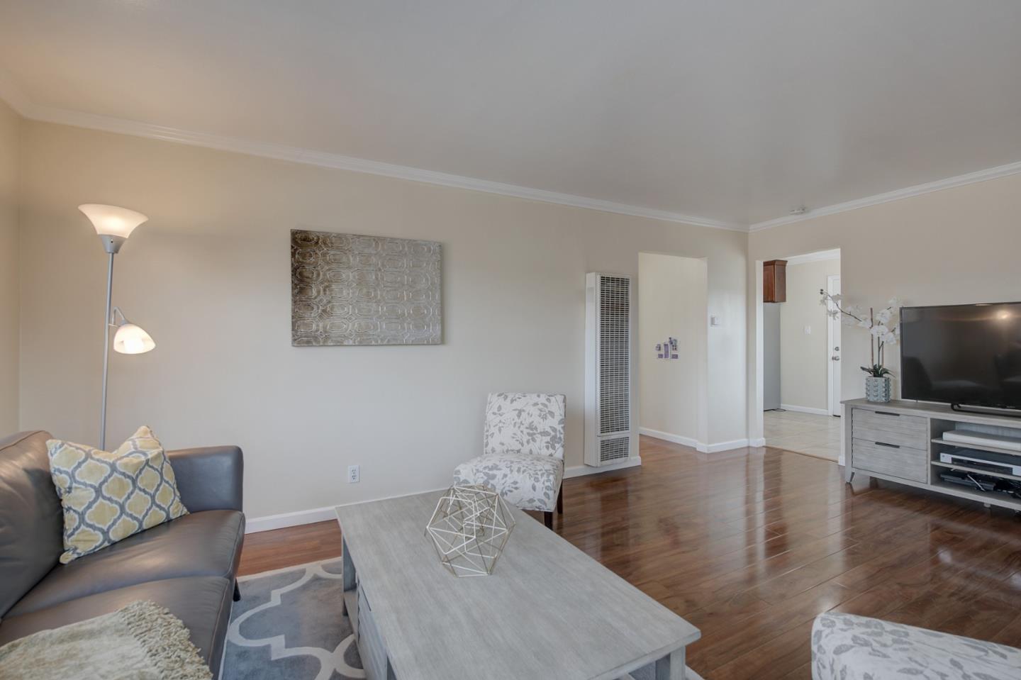 489 Rollins Road Burlingame, CA 94010 - Photo 15 of 23