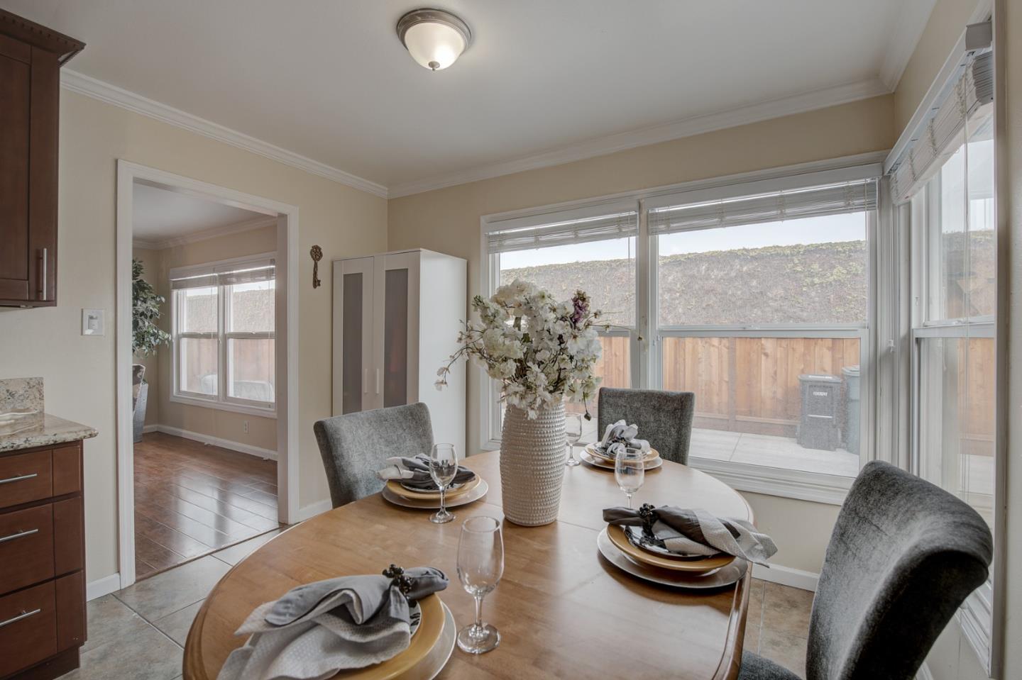 489 Rollins Road Burlingame, CA 94010 - Photo 6 of 23