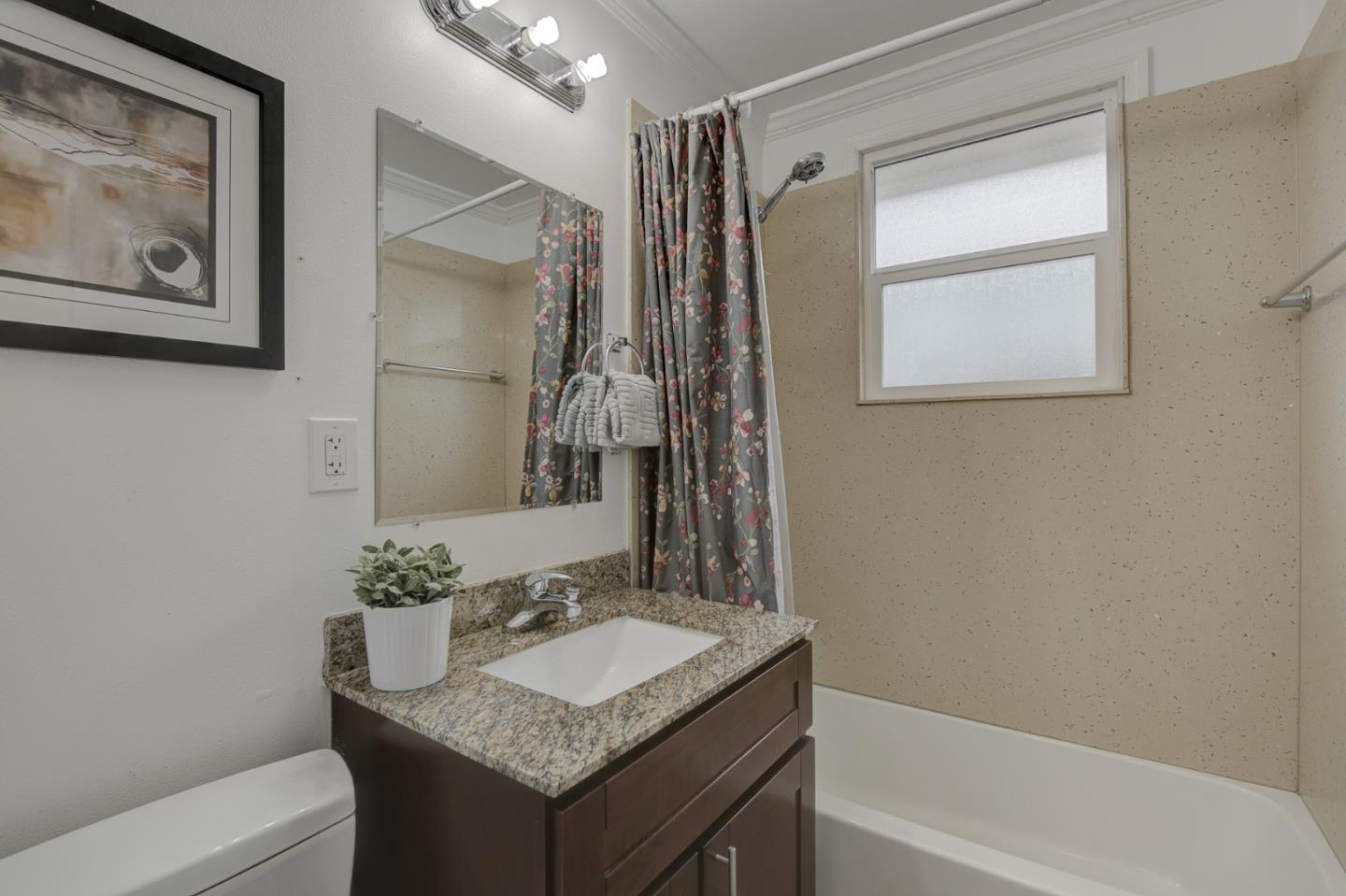 489 Rollins Road Burlingame, CA 94010 - Photo 10 of 23