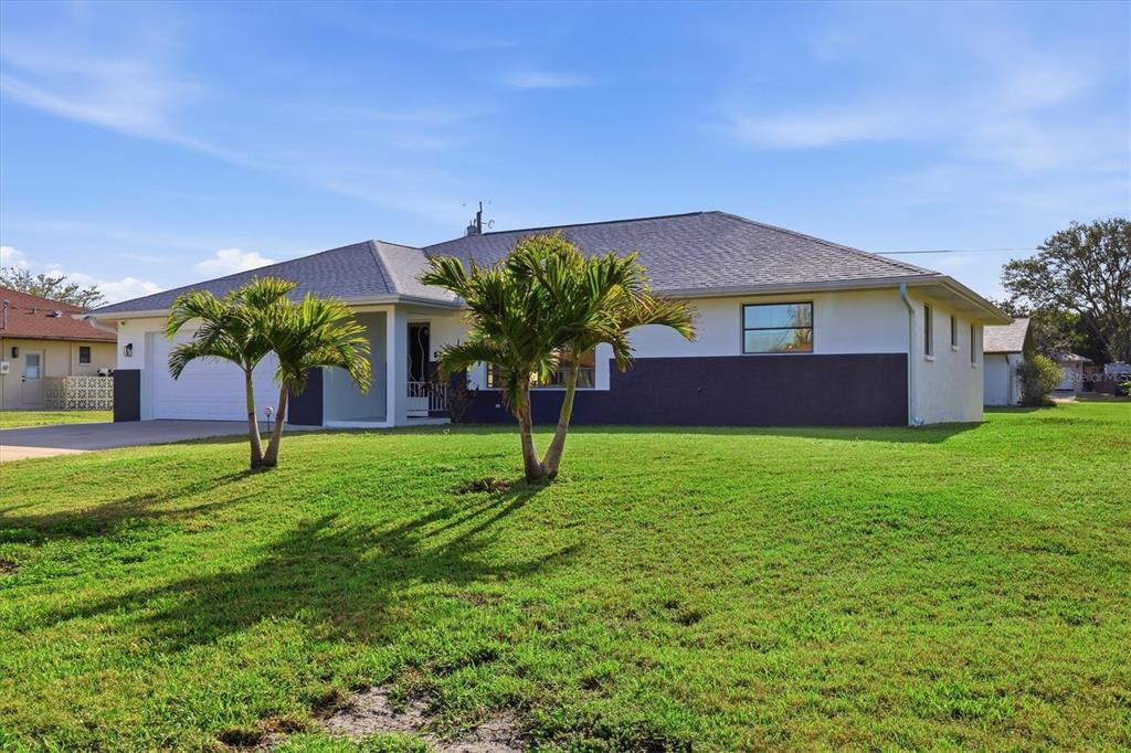1415 Piedmont Road Venice, FL 34293 - Photo 2 of 25