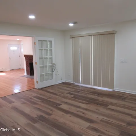 $3,000 | 5 Sunset Drive, Colonie, NY 12110