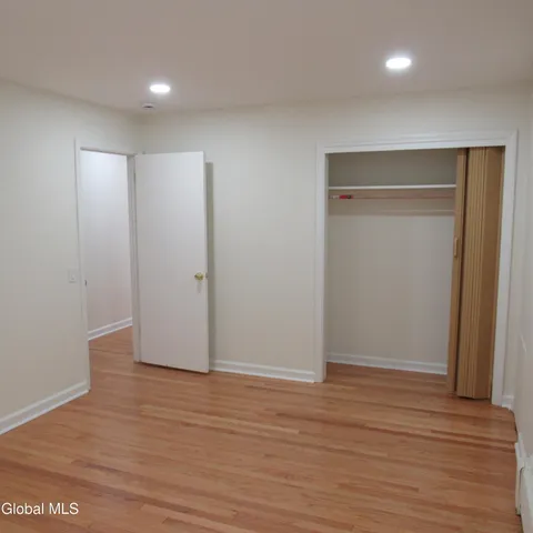 $3,000 | 5 Sunset Drive, Colonie, NY 12110