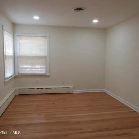 $3,000 | 5 Sunset Drive, Colonie, NY 12110