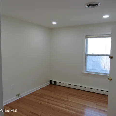 $3,000 | 5 Sunset Drive, Colonie, NY 12110