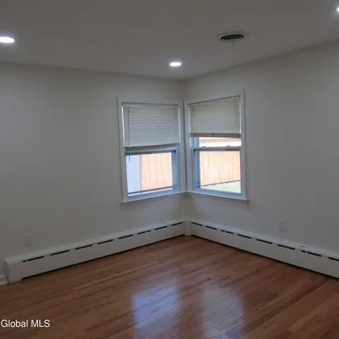 $3,000 | 5 Sunset Drive, Colonie, NY 12110