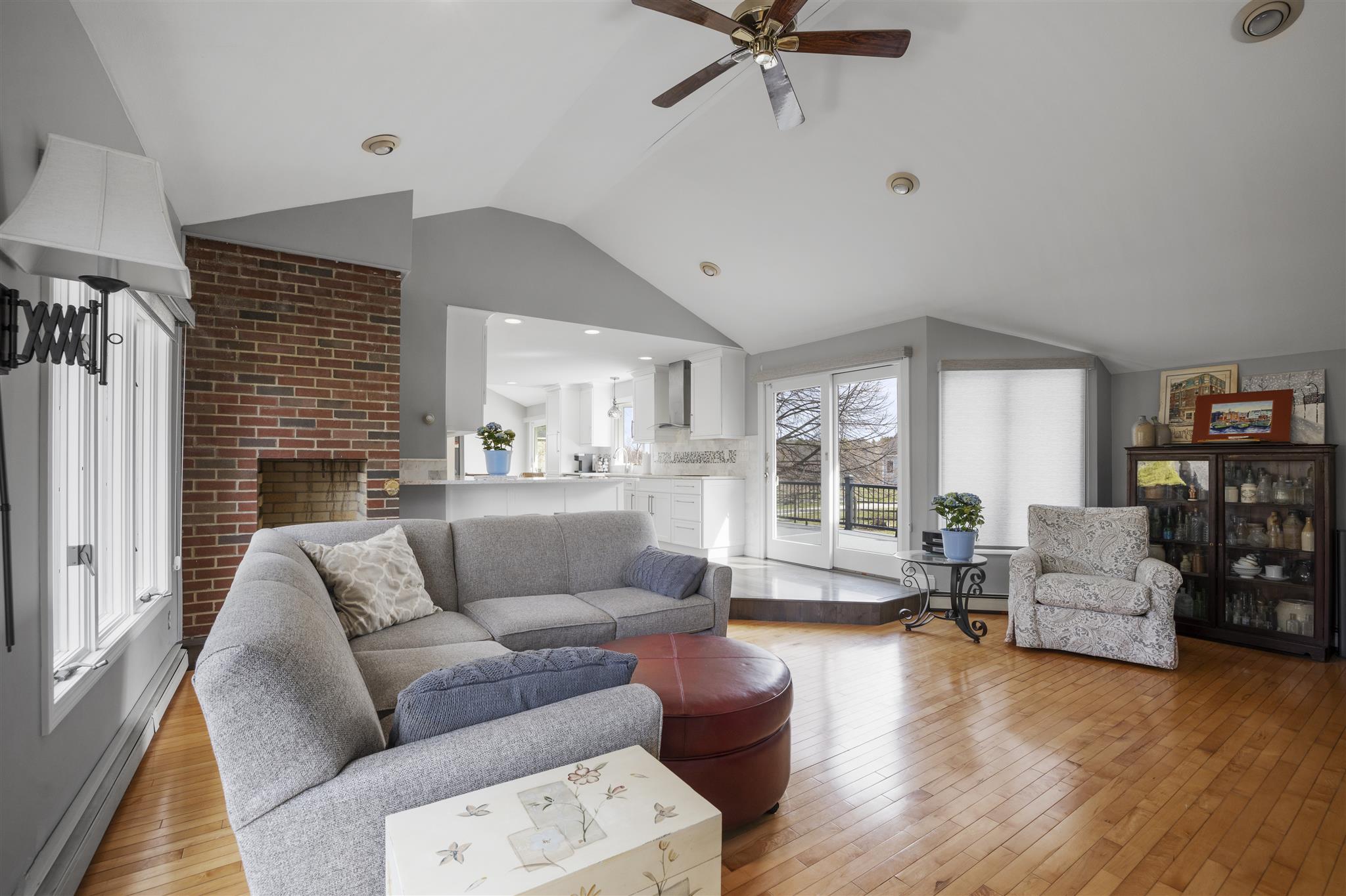 384 Newington Road Newington, NH 03801 - Photo 17 of 39 Gallery Image 17