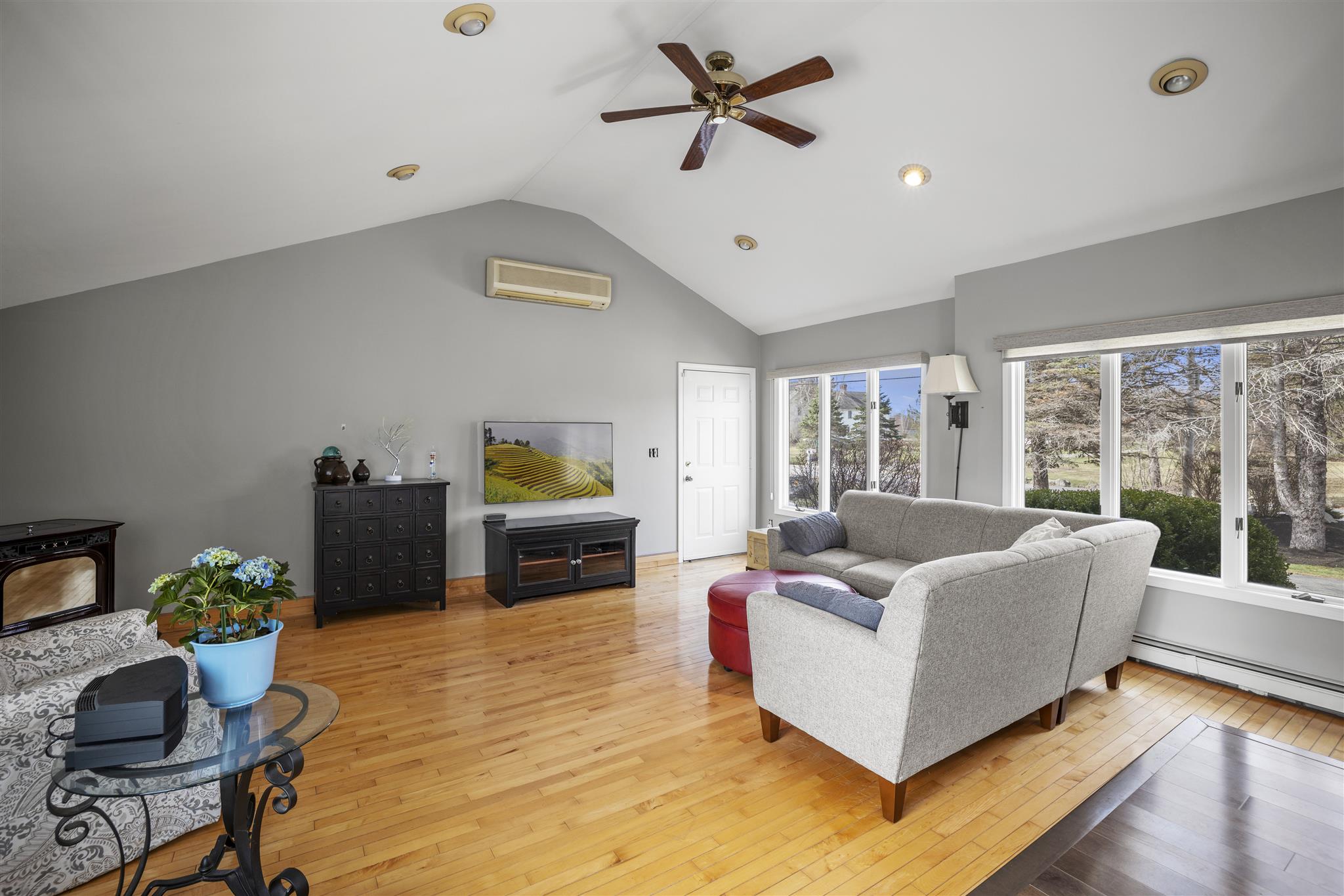 384 Newington Road Newington, NH 03801 - Photo 19 of 39 Gallery Image 19