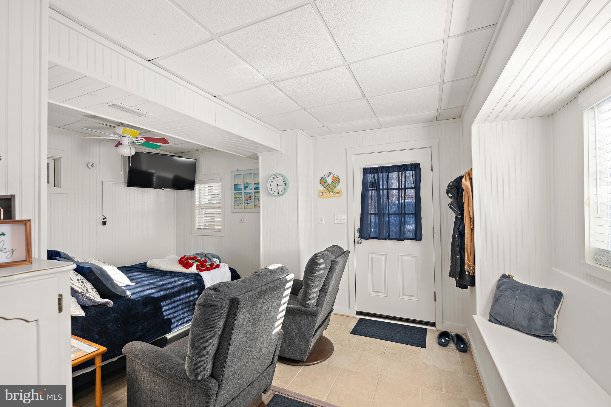 8 Virginia Avenue Milton, DE 19968 - Photo 37 of 50 a dining room with furniture and window