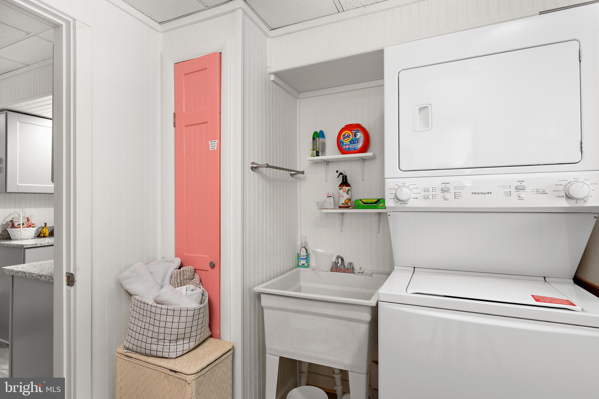 8 Virginia Avenue Milton, DE 19968 - Photo 44 of 50 a utility room with dryer and washer