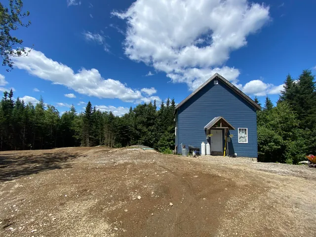 $249,999 | 110 Cushing Road, Cushing, ME 04563