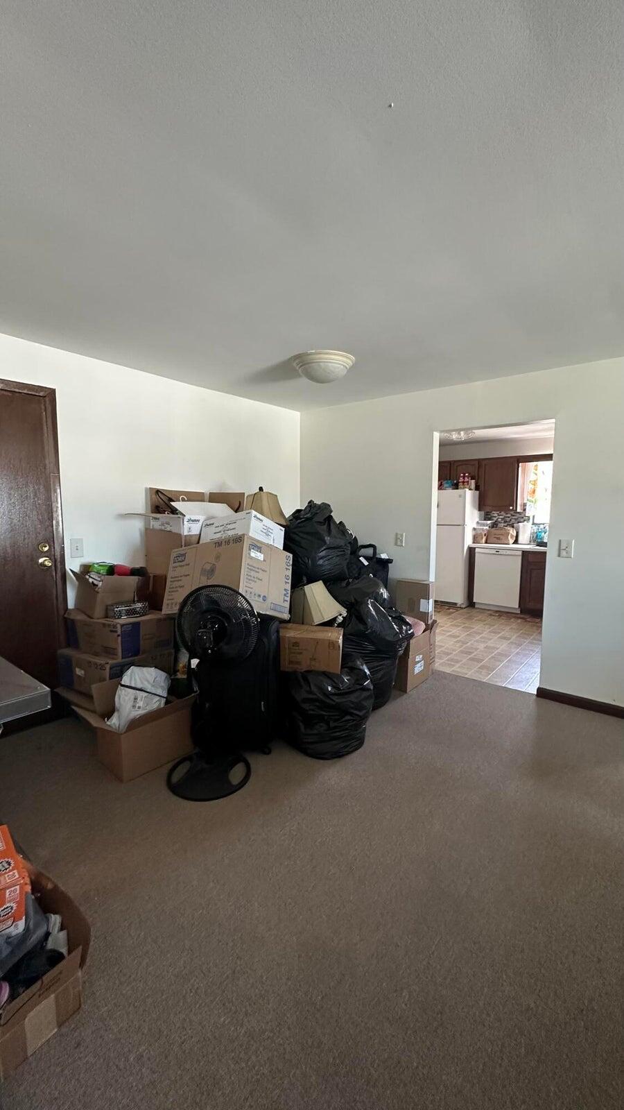 15 Oak Neck Road, Unit 9 Hyannis, MA 02601 - Photo 3 of 11 20260209174834786657000000-o