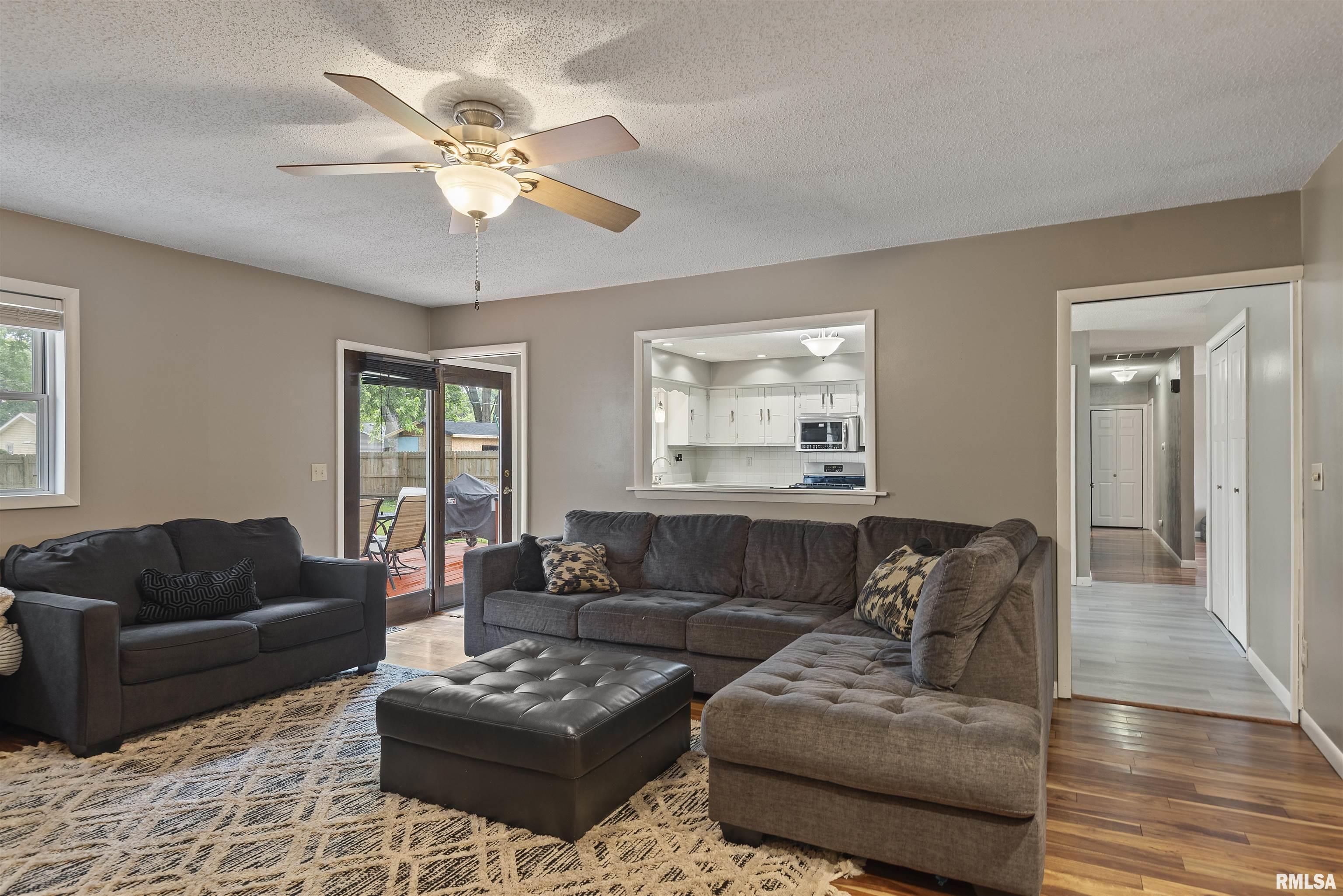 621 Deerfield Road Chatham, IL 62629 - Photo 17 of 29 Gallery Image 17