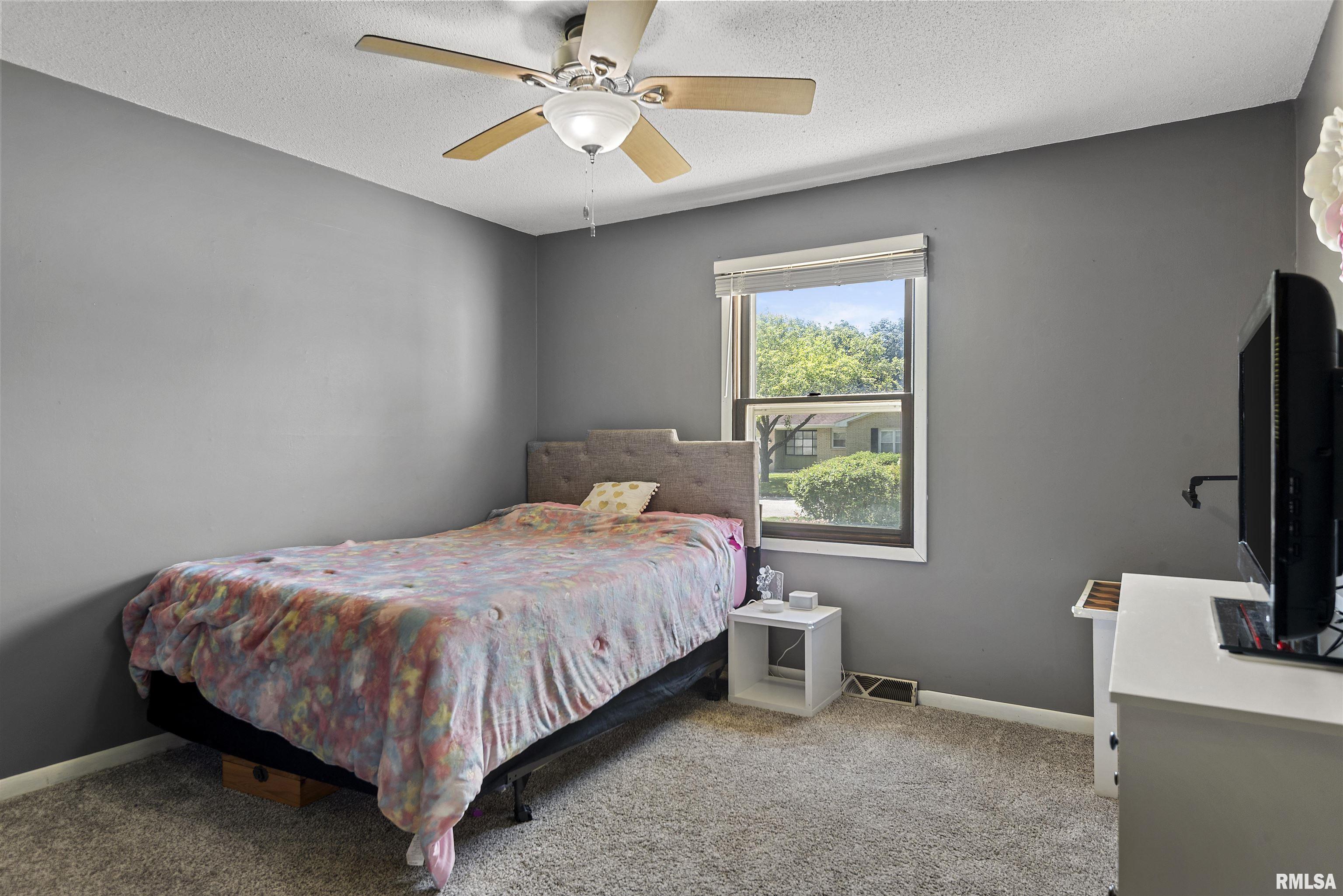 621 Deerfield Road Chatham, IL 62629 - Photo 25 of 29 Gallery Image 25