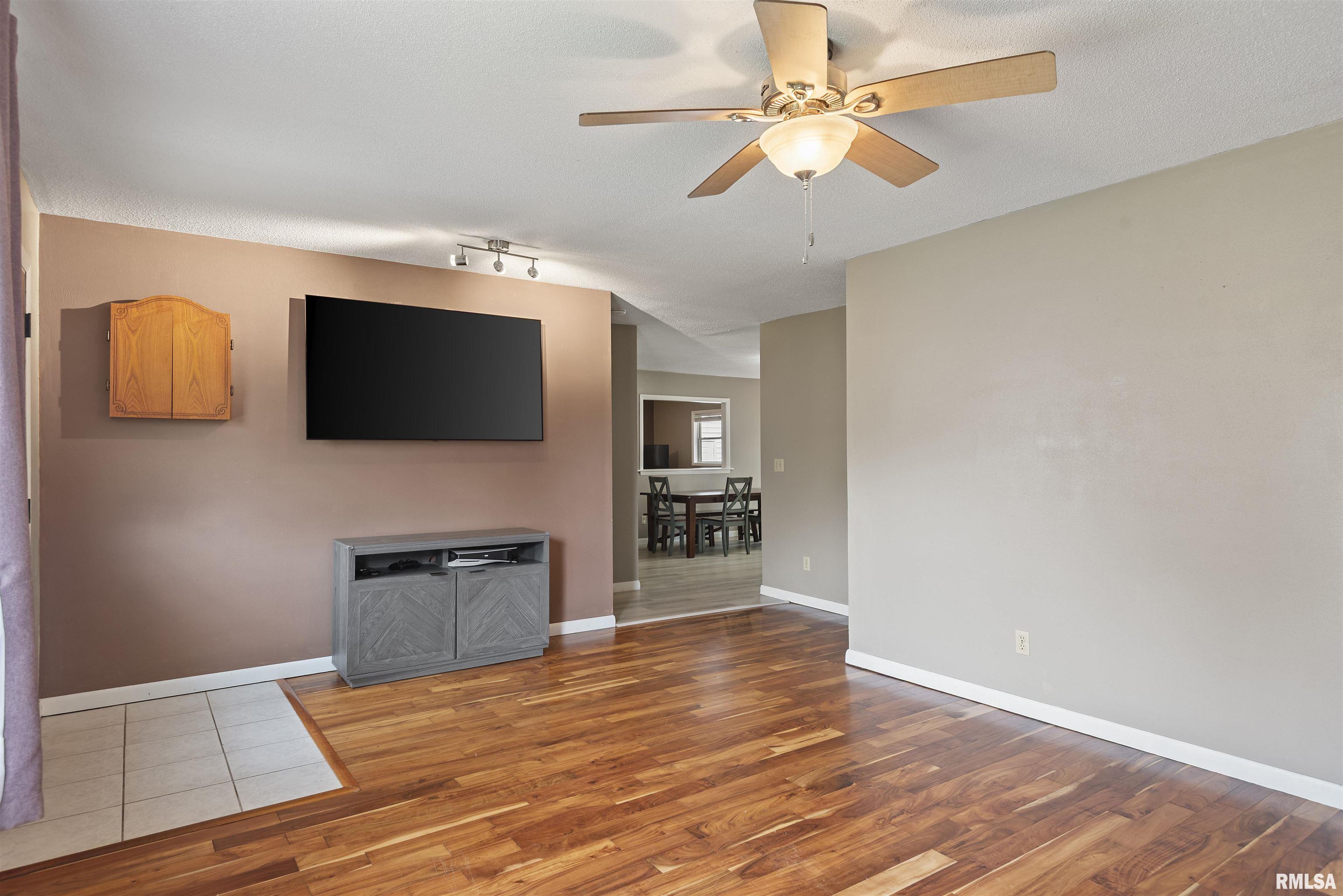 621 Deerfield Road Chatham, IL 62629 - Photo 7 of 29 Gallery Image 7