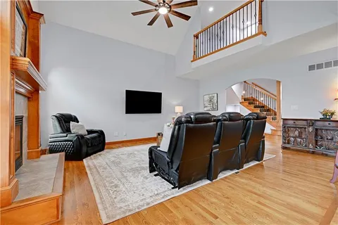 $700,000 | 207 Saponi Lane, Lake Winnebago, MO 64034