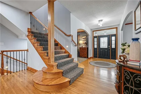 $700,000 | 207 Saponi Lane, Lake Winnebago, MO 64034