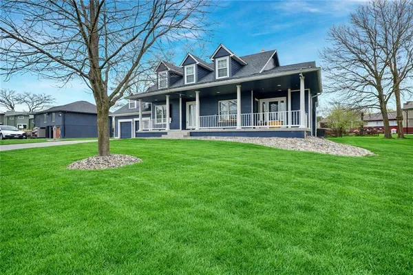 $700,000 | 207 Saponi Lane, Lake Winnebago, MO 64034
